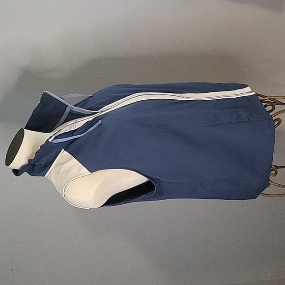 Weekends by Chico's Blue Sleeveless Zip Front Stretchy Vest Golf Size L - Picture 2 of 12